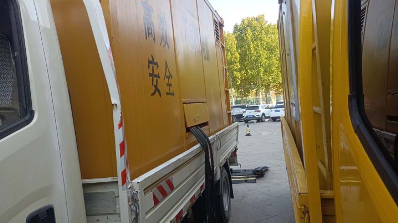 贡觉如何判断柴油发电机组和UPS电源的切换时间是否符合要求？