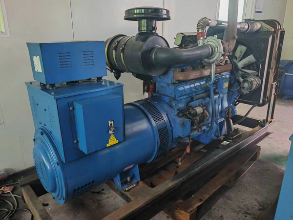 贡觉100kW柴油发电机组使用多级机油有哪些优缺点？